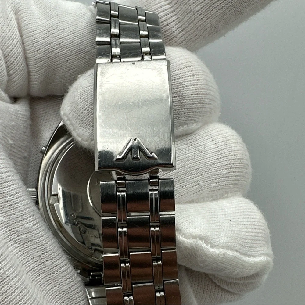 Wittnauer 2000 Stainless Steel Automatic Men's Watch W102 Blue Dial 1970s‎